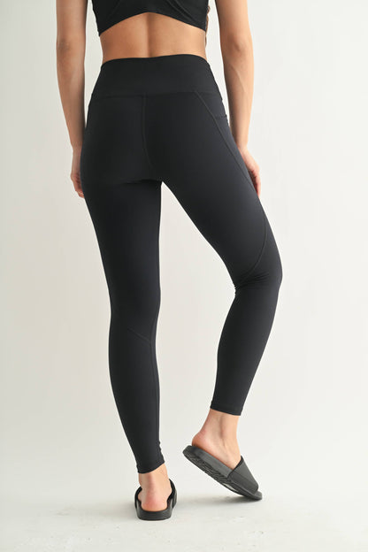 Move with confidence in the CloudLight Sculpt High-Waisted Leggings.